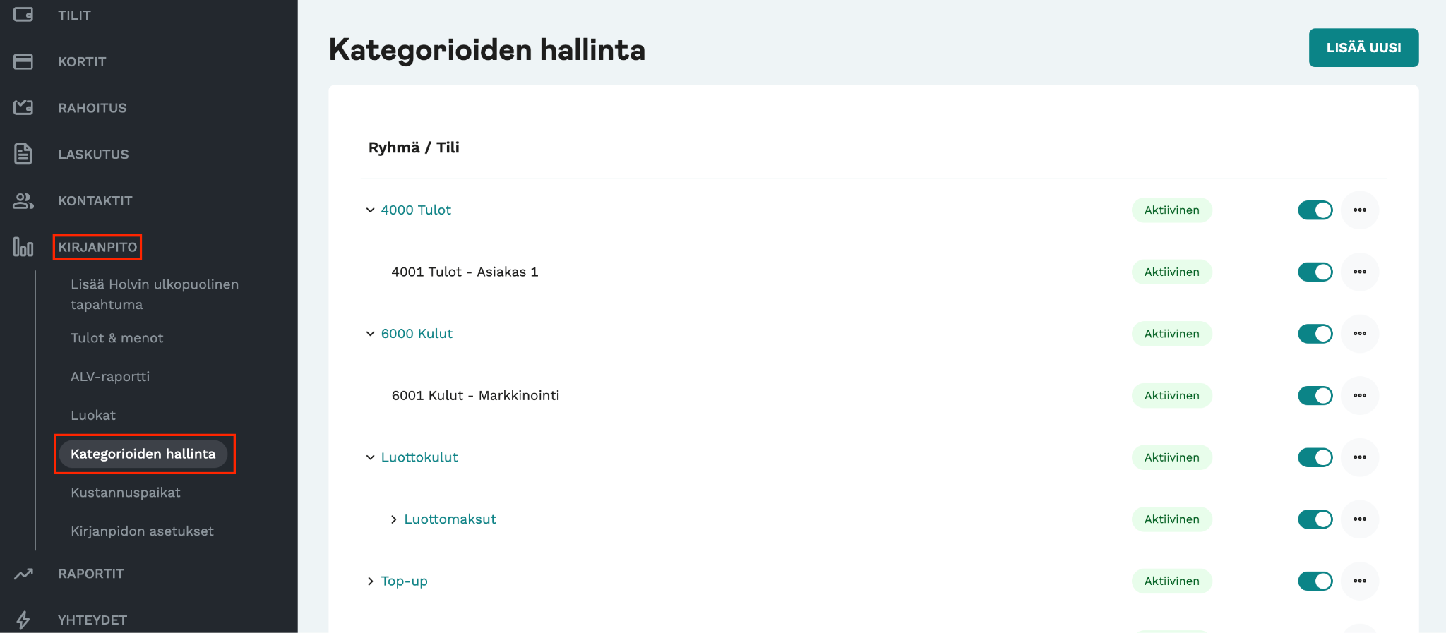 Kuvakaappaus Holvi-sovelluksesta. Näyttää miten Holvi-sovelluksessa navigoidaan kategorioiden hallintaan.